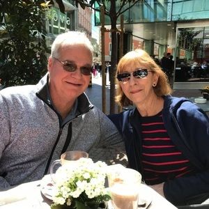 Meet your Posher, Elaine